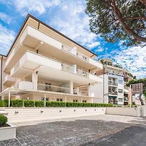Hotel&residence Exclusive 3*, Marina Di Carrara Italia